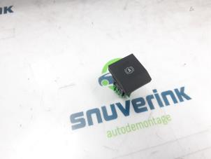 Gebruikte Start/Stop schakelaar Renault Megane E-Tech (RCB) 60 kWh Prijs € 36,29 Inclusief btw aangeboden door Snuverink Autodemontage