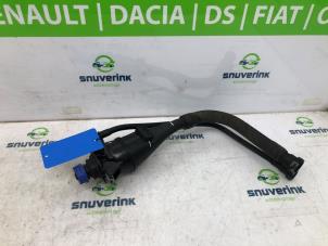 Gebruikte Vulpijp ad-blue tank Peugeot Expert (V1/VA/VB/VE/VF/VT/VY) 2.0 Blue HDi 120 16V Prijs € 84,69 Inclusief btw aangeboden door Snuverink Autodemontage