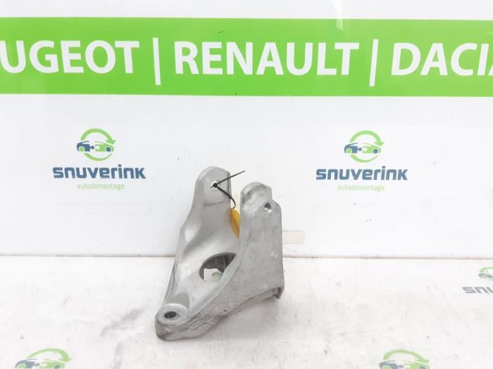 Gebruikte Motorrubber Renault Megane E-Tech (RCB) 60 kWh Prijs € 49,01 Inclusief btw aangeboden door Snuverink Autodemontage