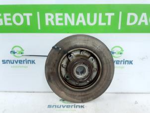 Gebruikte Remschijf achter Opel Crossland (X) 1.2 Turbo 12V Prijs € 65,00 Margeregeling aangeboden door Snuverink Autodemontage