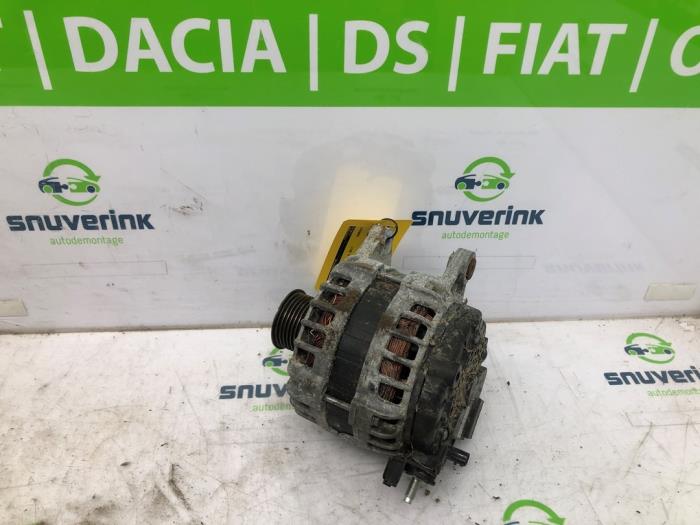 Gebruikte Dynamo Renault Megane IV Estate (RFBK) 1.6 GT Energy TCE 205 EDC Prijs € 95,00 Margeregeling aangeboden door Snuverink Autodemontage