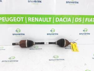 Gebruikte Aandrijfas links-voor Renault Zoé (AG) R90 Prijs op aanvraag aangeboden door Snuverink Autodemontage