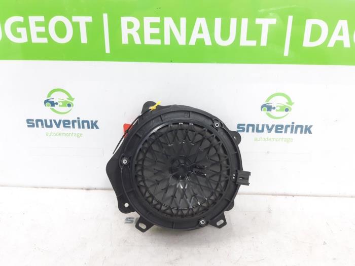 Gebruikte Luidspreker DS Automobiles DS 7 1.6 16V E-Tense 225 Prijs € 30,25 Inclusief btw aangeboden door Snuverink Autodemontage