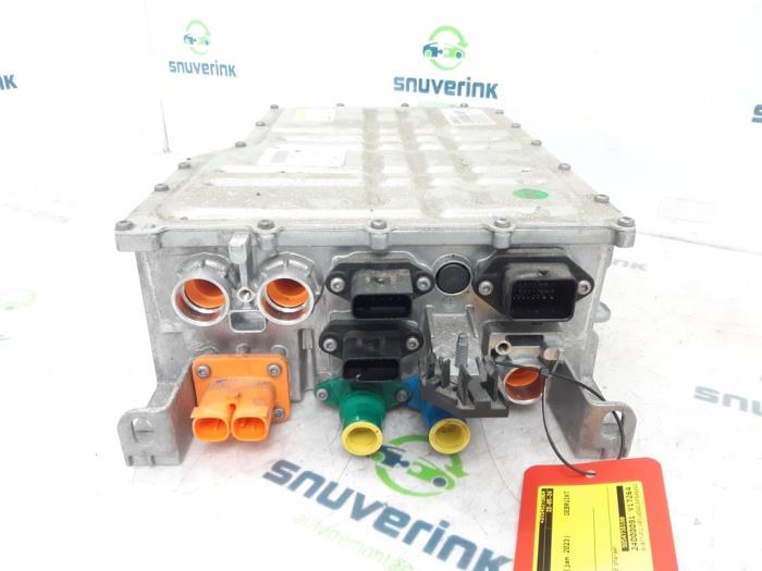 On-board charger van een DS DS 7 1.6 16V E-Tense 225 2023