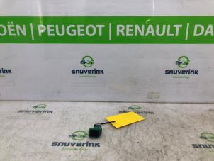 Gebruikte Airbag Sensor Renault Laguna III Estate (KT) 1.5 dCi 110 Prijs € 36,00 Margeregeling aangeboden door Snuverink Autodemontage