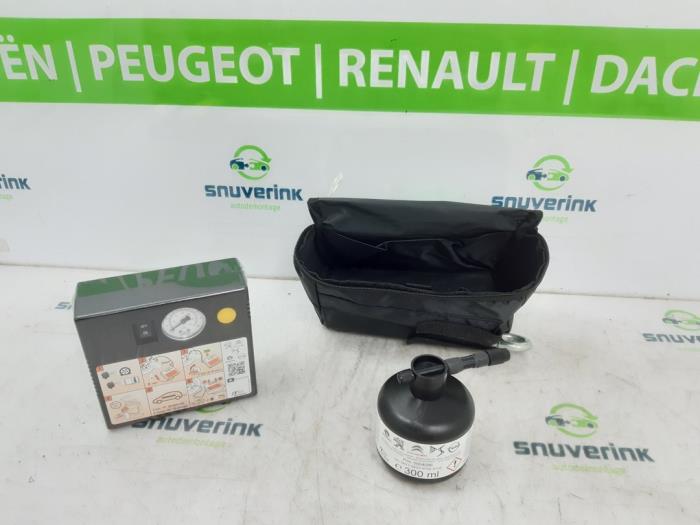 Gebruikte Compressor Opel Combo Cargo 1.5 CDTI 130 Prijs € 41,65 Inclusief btw aangeboden door Snuverink Autodemontage