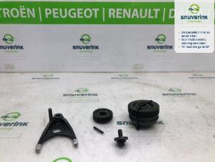 Gebruikte Tandwiel Renault Clio IV (5R) 1.5 Energy dCi 90 FAP Prijs € 60,00 Margeregeling aangeboden door Snuverink Autodemontage