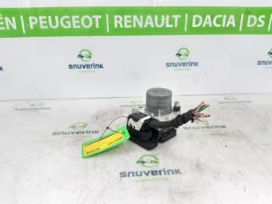 Gebruikte ABS Pomp Opel Combo Cargo 1.5 CDTI 130 Prijs € 304,92 Inclusief btw aangeboden door Snuverink Autodemontage