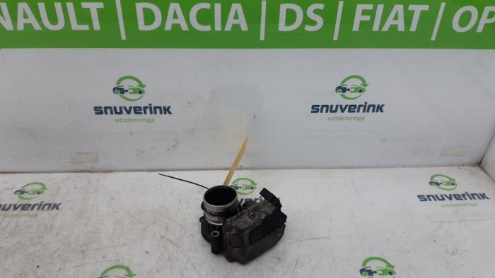 Gebruikte Gasklephuis Renault Master II (FD/HD) 2.5 dCi 120 FAP Prijs € 38,25 Margeregeling aangeboden door Snuverink Autodemontage
