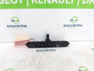 Gebruikte Bediening boordcomputer Citroen C5 Aircross I (A4/AC/AJ/AR) 1.2 e-THP PureTech 130 Prijs € 76,23 Inclusief btw aangeboden door Snuverink Autodemontage