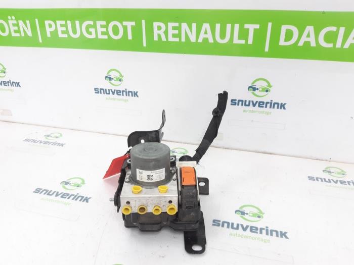 Gebruikte ABS Pomp Citroen C5 Aircross I (A4/AC/AJ/AR) 1.2 e-THP PureTech 130 Prijs € 338,80 Inclusief btw aangeboden door Snuverink Autodemontage