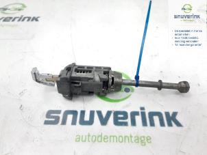Gebruikte Portierslot Cilinder links Opel Grandland (X) 1.2 Turbo 12V Prijs € 45,98 Inclusief btw aangeboden door Snuverink Autodemontage