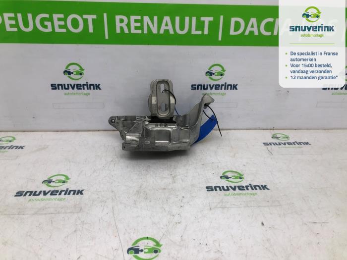Gebruikte Motorrubber Peugeot 208 II (UB/UH/UP) 1.2 Vti 12V PureTech 100 Prijs € 38,12 Inclusief btw aangeboden door Snuverink Autodemontage