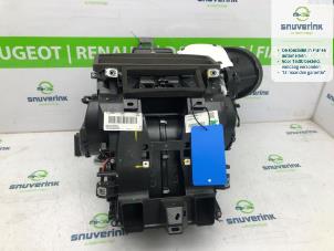 Gebruikte Chaufagebak Peugeot 208 II (UB/UH/UP) 1.2 Vti 12V PureTech 100 Prijs € 544,50 Inclusief btw aangeboden door Snuverink Autodemontage