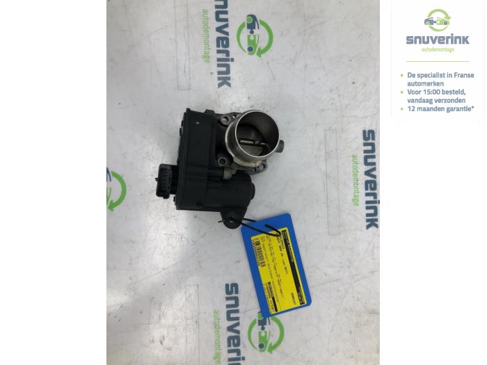 Gebruikte Gasklephuis Peugeot 3008 II (M4/MC/MJ/MR) 1.2 12V e-THP PureTech 130 Prijs € 35,00 Margeregeling aangeboden door Snuverink Autodemontage