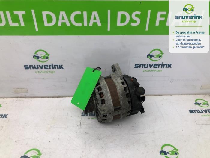 Dynamo van een Opel Vivaro 1.5 CDTI 120 2021