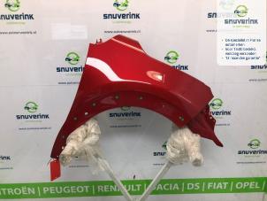 Gebruikte Scherm rechts-voor Citroen C3 (SX/SW) 1.2 12V e-THP PureTech 110 Prijs € 250,00 Margeregeling aangeboden door Snuverink Autodemontage