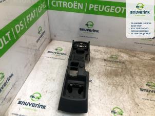 Gebruikte Middenconsoles Mercedes Citan (415.6) 1.5 109 CDI Prijs € 59,88 Inclusief btw aangeboden door Snuverink Autodemontage