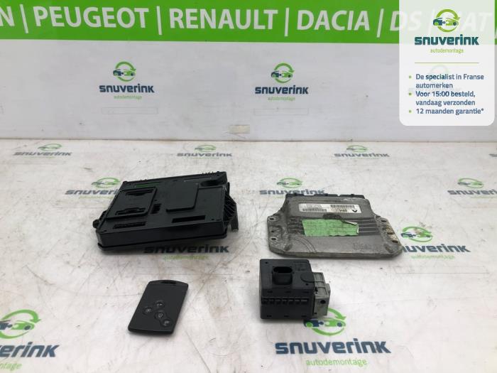 Gebruikte Computer Motormanagement Renault Scénic III (JZ) 1.6 16V Prijs € 166,58 Margeregeling aangeboden door Snuverink Autodemontage