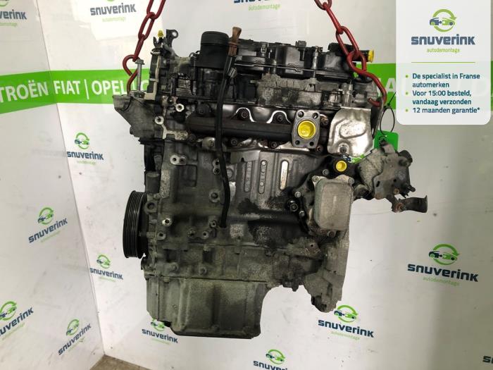 Motor van een Opel Vivaro 1.5 CDTI 120 2021