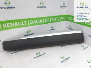 Gebruikte Deurlijst Peugeot 2008 (UD/UK/UR/US/UX) 1.2 VTi 12V PureTech 130 Prijs € 75,00 Margeregeling aangeboden door Snuverink Autodemontage