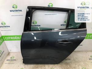 Gebruikte Deur 4Deurs links-achter Renault Megane IV Estate (RFBK) 1.2 Energy TCE 130 Prijs € 384,98 Margeregeling aangeboden door Snuverink Autodemontage