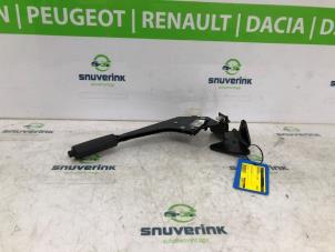 Gebruikte Handremhendel Peugeot Boxer (U9) 2.2 HDi 110 Euro 5 Prijs € 103,46 Inclusief btw aangeboden door Snuverink Autodemontage