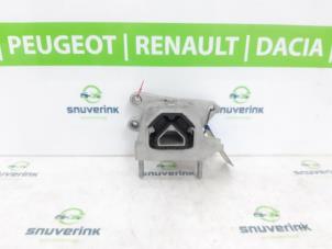 Gebruikte Motorrubber Peugeot 208 II (UB/UH/UP) e-208 50 kWh Prijs € 59,90 Inclusief btw aangeboden door Snuverink Autodemontage