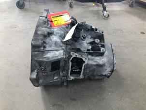Versnellingsbak van een Citroën DS4 (NX) 1.6 16V THP 155 2015