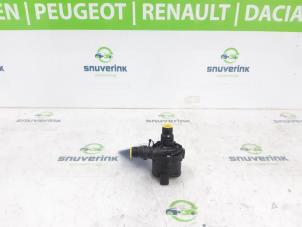 Gebruikte Koelvloeistof pomp Peugeot 208 II (UB/UH/UP) e-208 50 kWh Prijs € 42,35 Inclusief btw aangeboden door Snuverink Autodemontage