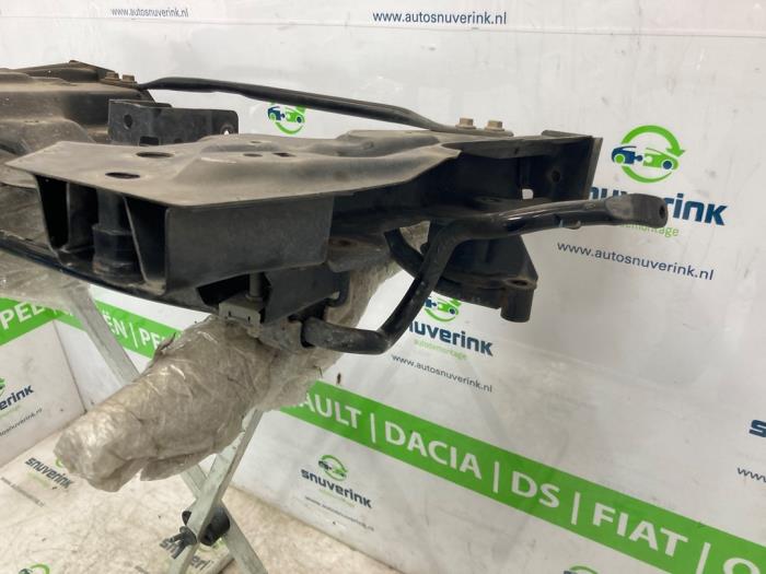 Subframe van een Citroën C3 Aircross I (2C/2R) 1.2 e-THP PureTech 110 2019