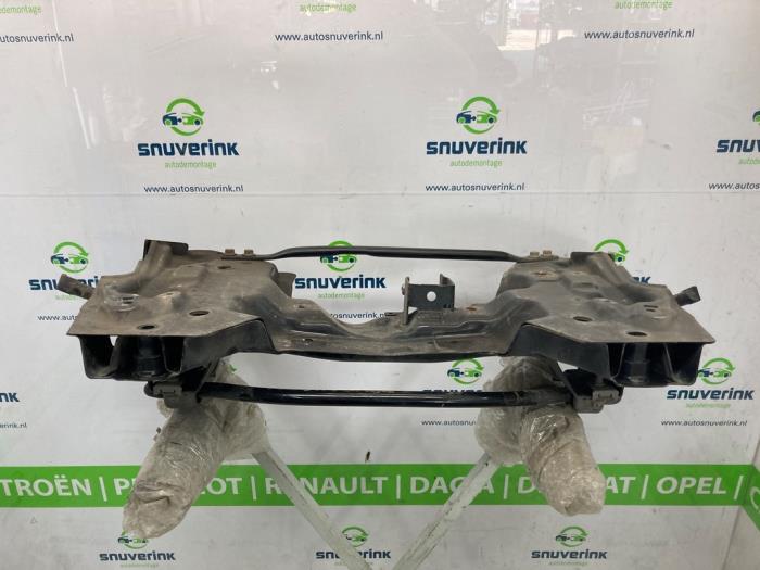 Subframe van een Citroën C3 Aircross I (2C/2R) 1.2 e-THP PureTech 110 2019