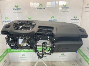 Gebruikte Dashboard Peugeot Partner (EA//EF/EN/EU) 1.5 BlueHDi 100 Prijs € 272,25 Inclusief btw aangeboden door Snuverink Autodemontage