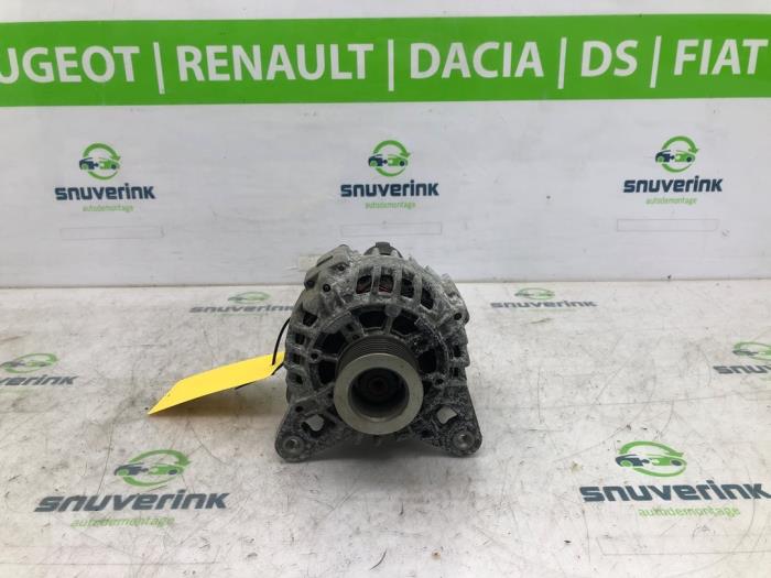 Gebruikte Dynamo Renault Twingo II (CN) 1.2 16V Prijs € 49,98 Margeregeling aangeboden door Snuverink Autodemontage