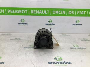 Gebruikte Dynamo Renault Twingo III (AH) 1.0 SCe 70 12V Prijs € 74,98 Margeregeling aangeboden door Snuverink Autodemontage