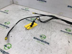 Gebruikte Leiding (diversen) Renault Twingo III (AH) 1.0 SCe 70 12V Prijs € 36,00 Margeregeling aangeboden door Snuverink Autodemontage