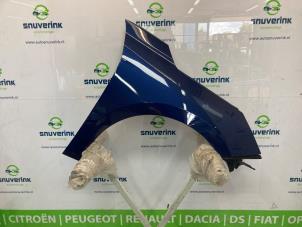 Gebruikte Scherm rechts-voor Opel Corsa F (UB/UH/UP) 1.2 12V 75 Prijs € 147,98 Margeregeling aangeboden door Snuverink Autodemontage