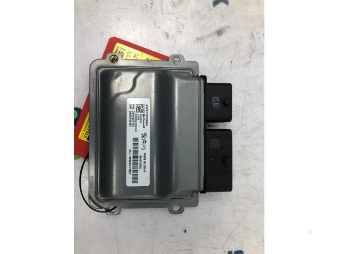 Gebruikte Computer Diversen DS Automobiles DS 7 1.6 16V E-Tense 300 4x4 Prijs € 138,85 Inclusief btw aangeboden door Snuverink Autodemontage