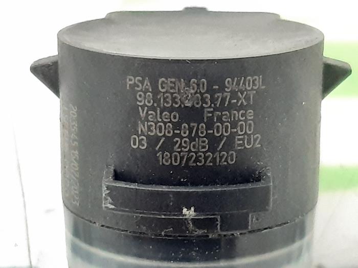 PDC Sensor van een DS DS 7 1.6 16V E-Tense 300 4x4 2023