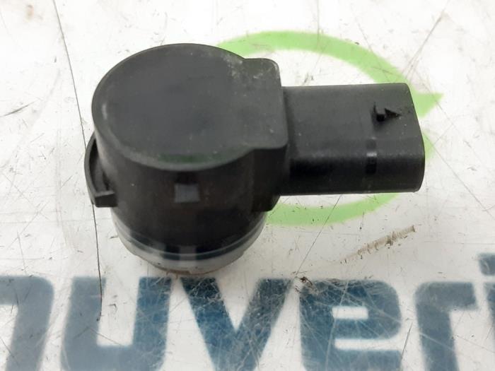 PDC Sensor van een DS DS 7 1.6 16V E-Tense 300 4x4 2023