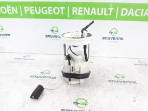 Gebruikte Tank element Pomp Mazda CX-3 (DJ/DK) 2.0 SkyActiv-G 120 Prijs € 75,00 Margeregeling aangeboden door Snuverink Autodemontage