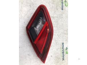 Gebruikte Achterlicht rechts Opel Corsa E 1.4 16V Prijs € 44,99 Margeregeling aangeboden door Snuverink Autodemontage