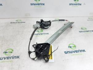 Gebruikte Ruitmechaniek 4Deurs rechts-voor Mazda CX-3 (DJ/DK) 2.0 SkyActiv-G 120 Prijs € 100,00 Margeregeling aangeboden door Snuverink Autodemontage