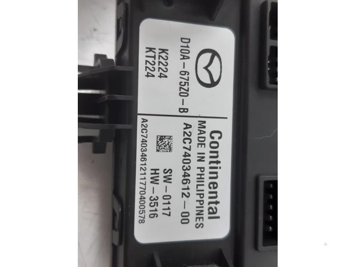 Computer Body Control van een Mazda CX-3 (DJ/DK) 2.0 SkyActiv-G 120 2017