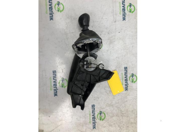 Gebruikte Versnellingspook Renault Trafic (1FL/2FL/3FL/4FL) 1.6 dCi 125 Twin Turbo Prijs € 82,28 Inclusief btw aangeboden door Snuverink Autodemontage