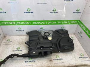 Gebruikte Brandstoftank Renault Trafic (1FL/2FL/3FL/4FL) 1.6 dCi 115 Prijs € 217,80 Inclusief btw aangeboden door Snuverink Autodemontage