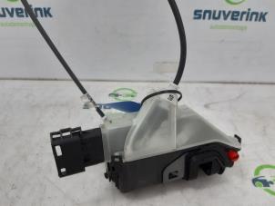 Gebruikte Deurslot Mechaniek 4Deurs rechts-achter Peugeot 3008 II (M4/MC/MJ/MR) 1.6 16V HYbrid 225 Prijs € 81,00 Margeregeling aangeboden door Snuverink Autodemontage