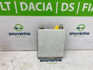 Gebruikte Sierstrip Renault Trafic (1FL/2FL/3FL/4FL) 1.6 dCi 115 Prijs € 42,35 Inclusief btw aangeboden door Snuverink Autodemontage