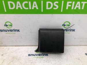 Gebruikte Sierstrip Renault Trafic (1FL/2FL/3FL/4FL) 1.6 dCi 115 Prijs € 24,20 Inclusief btw aangeboden door Snuverink Autodemontage