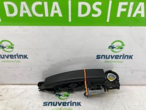 Gebruikte Deurgreep 2Deurs links Renault Trafic (1FL/2FL/3FL/4FL) 1.6 dCi 115 Prijs € 90,75 Inclusief btw aangeboden door Snuverink Autodemontage